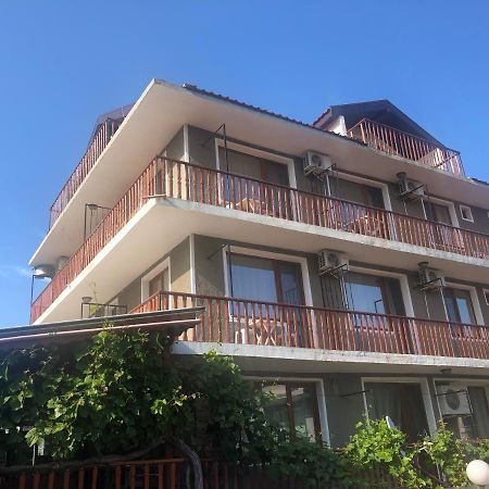 Stoyko'S Guest House Pomorie Exteriör bild