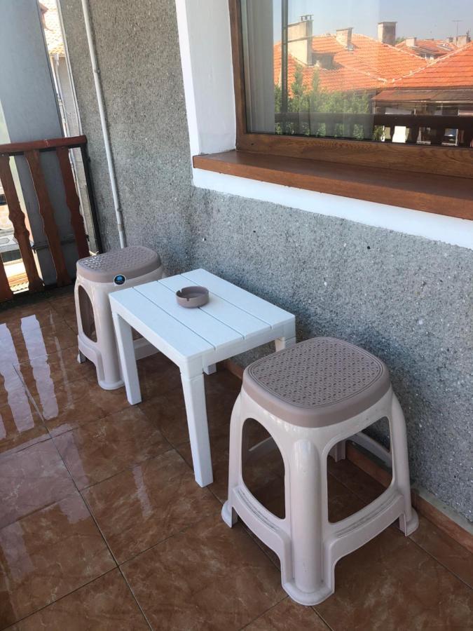 Stoyko'S Guest House Pomorie Exteriör bild